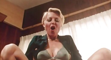sex dương nguyệt cầm Anh ta tung ra một cú đánh xnxx mbbg sâu mà không bị nôn mửa.